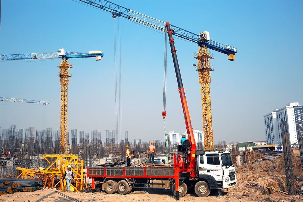 máy móc xây dựng nhà cao tầng